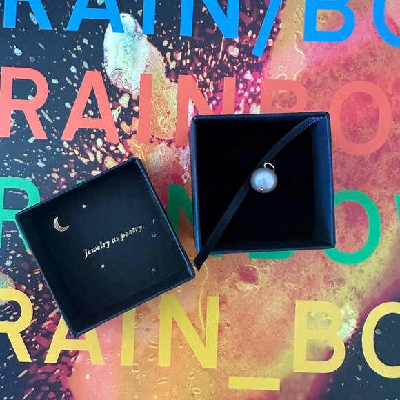 SOLD OUT Catbird Violet Gumball Pearl - Picture 2 of 3